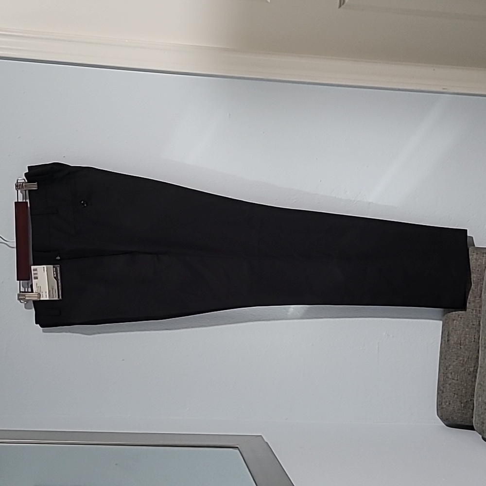 Louis Raphael Men's slim fit pants NWT
